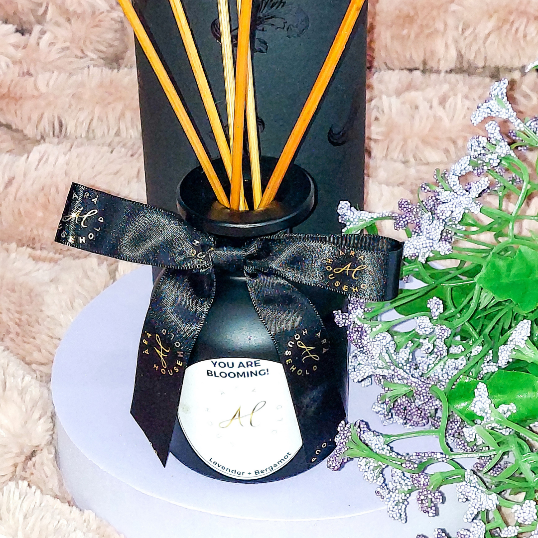 Best reed diffuser with blooming scent in glass jar