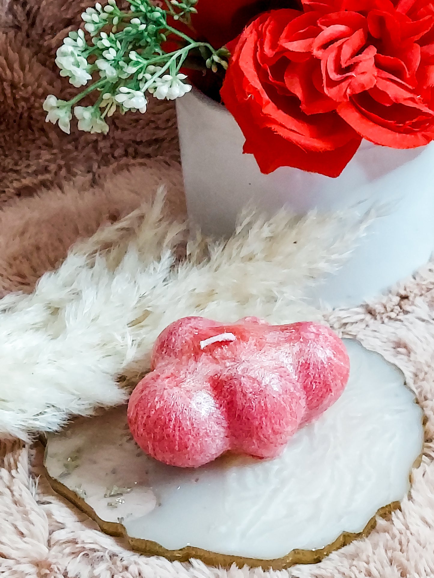 You are a Gift Luxury Sculpted Candle