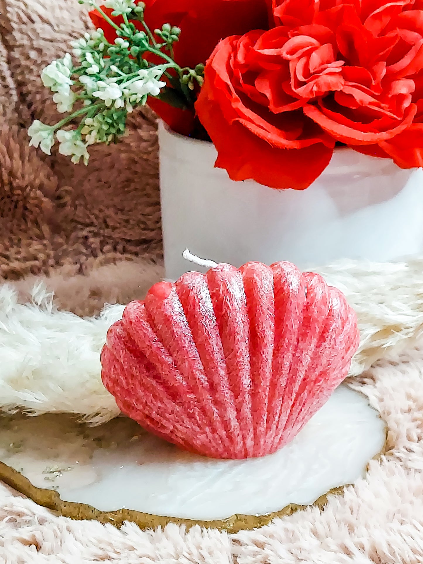 You are a Gift Luxury Sculpted Candle